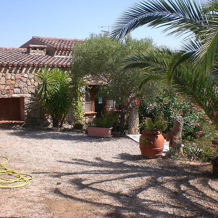 Hotel Turismo Rurale Montitundu Portisco Buitenkant foto