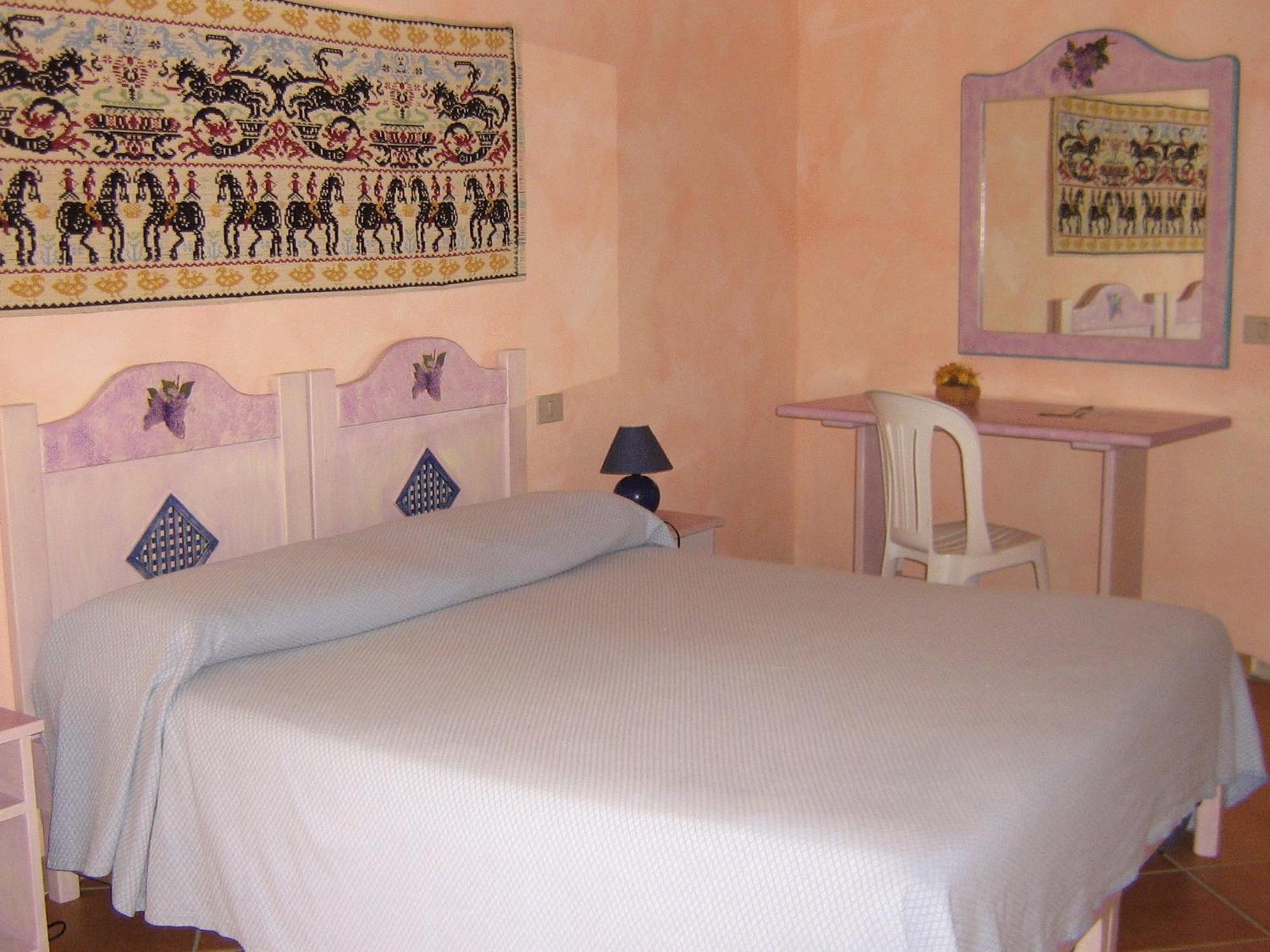Hotel Turismo Rurale Montitundu Portisco Buitenkant foto